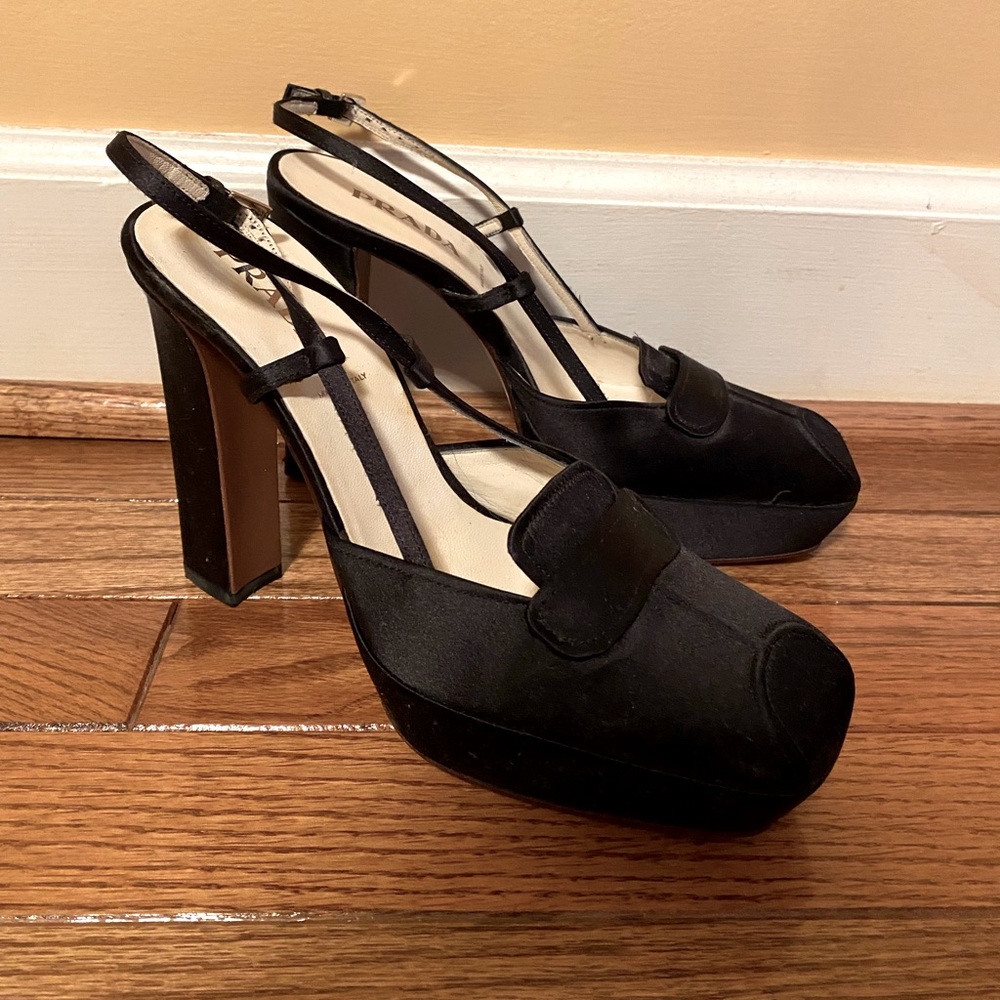 Vintage 90s Authentic Prada slingback black heels